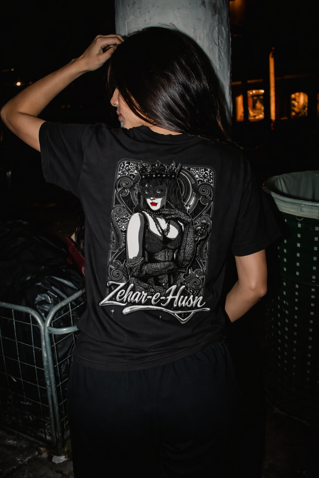 Zehar-e-Husn | Black Regular Fit T-shirt